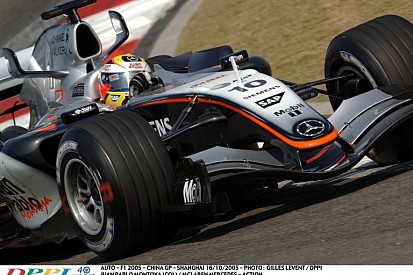 A Forma-1 történetének egyik legszebb hangja: Montoya, McLaren, Kína – 2005