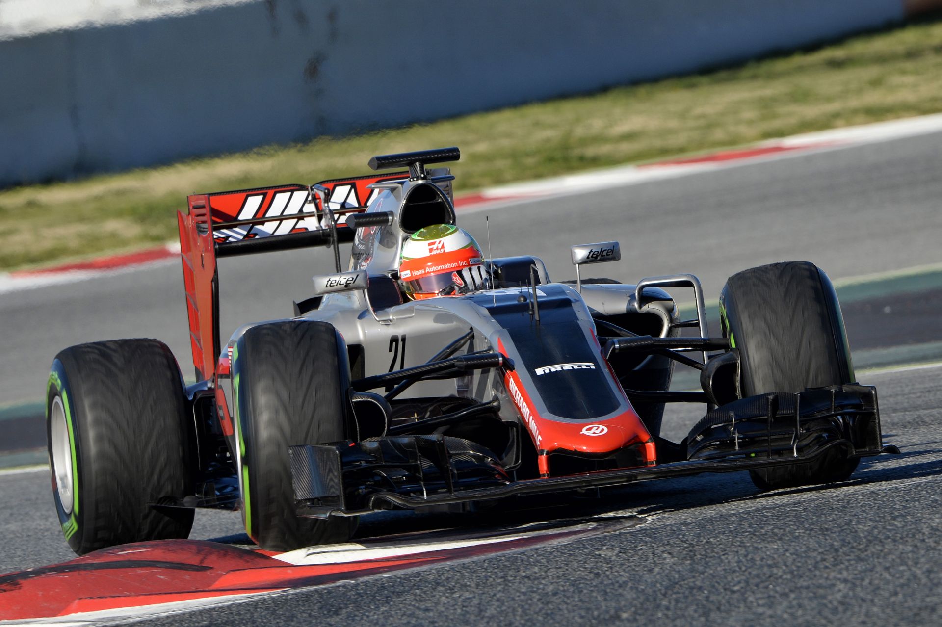 Komoly problémákba ütközhet a Haas a Ferrari motorgondjai miatt