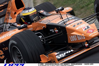 Figyelj és tanulj: így kell vezetni egy F1-es autót