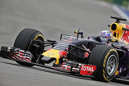 Ricciardo nem zárja ki azt a lehetőséget, hogy a Red Bull új szerződést írjon alá a Renault-val