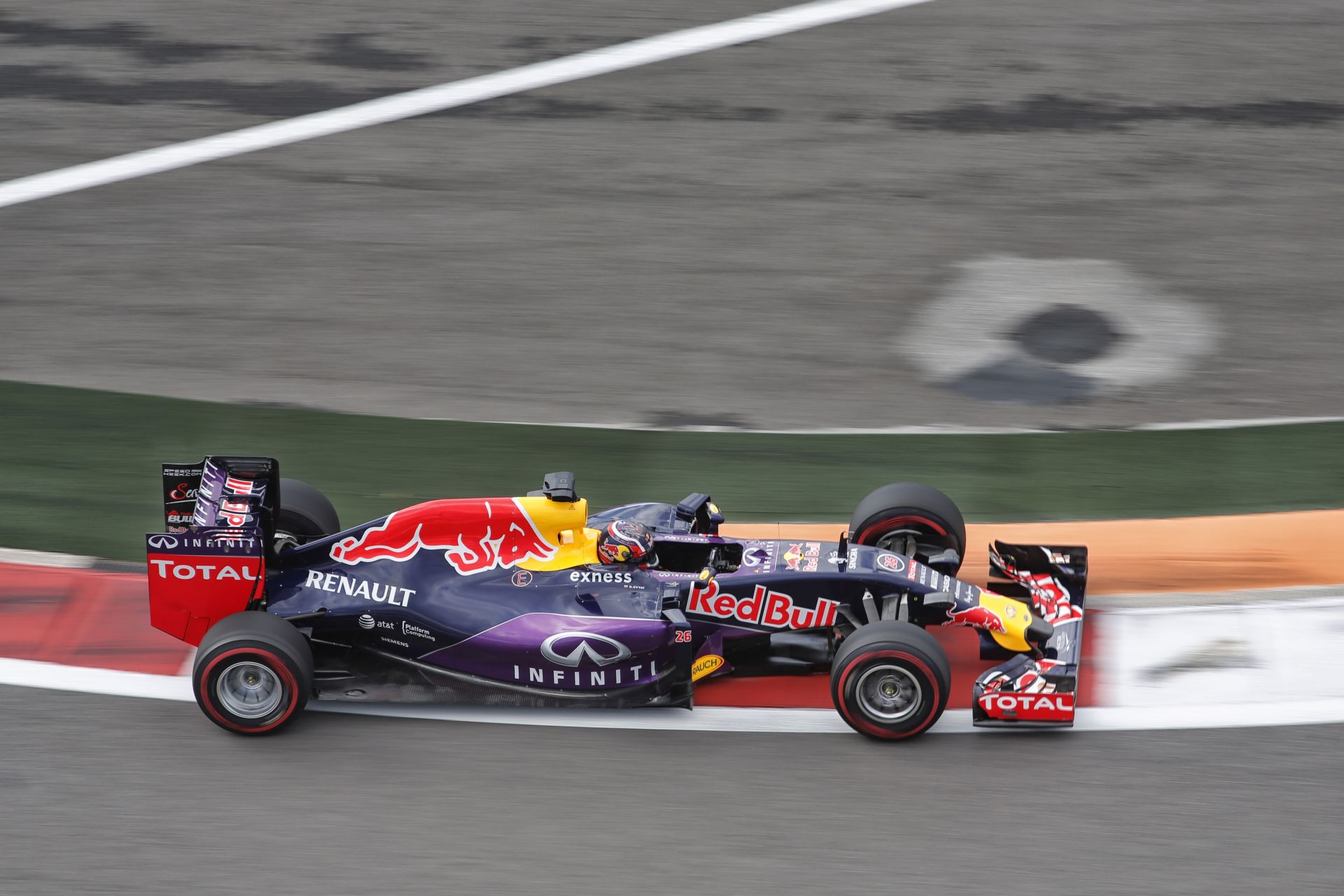 A Red Bullt meglepte Ricciardo tempója Szocsiban