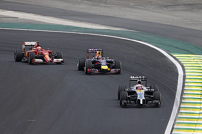 Ha kiszáll a Red Bull, a Toro Rosso, és a Lotus, a következő csapatok indíthatnak három autót a Forma-1-ben!