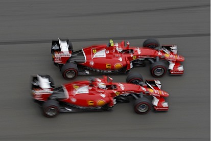 A tuti Forma-1-es recept: több csata a pályán és egy versenyképes Ferrari!