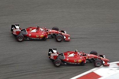 Vettel: a mai F1-es autókkal lehetetlen ilyen körülmények között vezetni