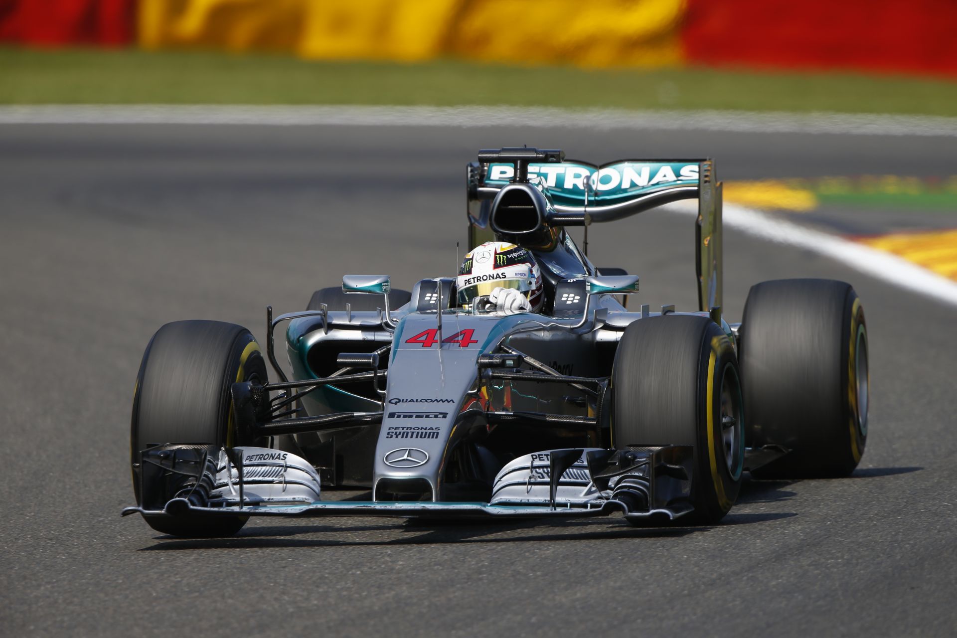 F1 2015 Vs. F1 2014: Hamilton és Rosberg köre egymás mellett