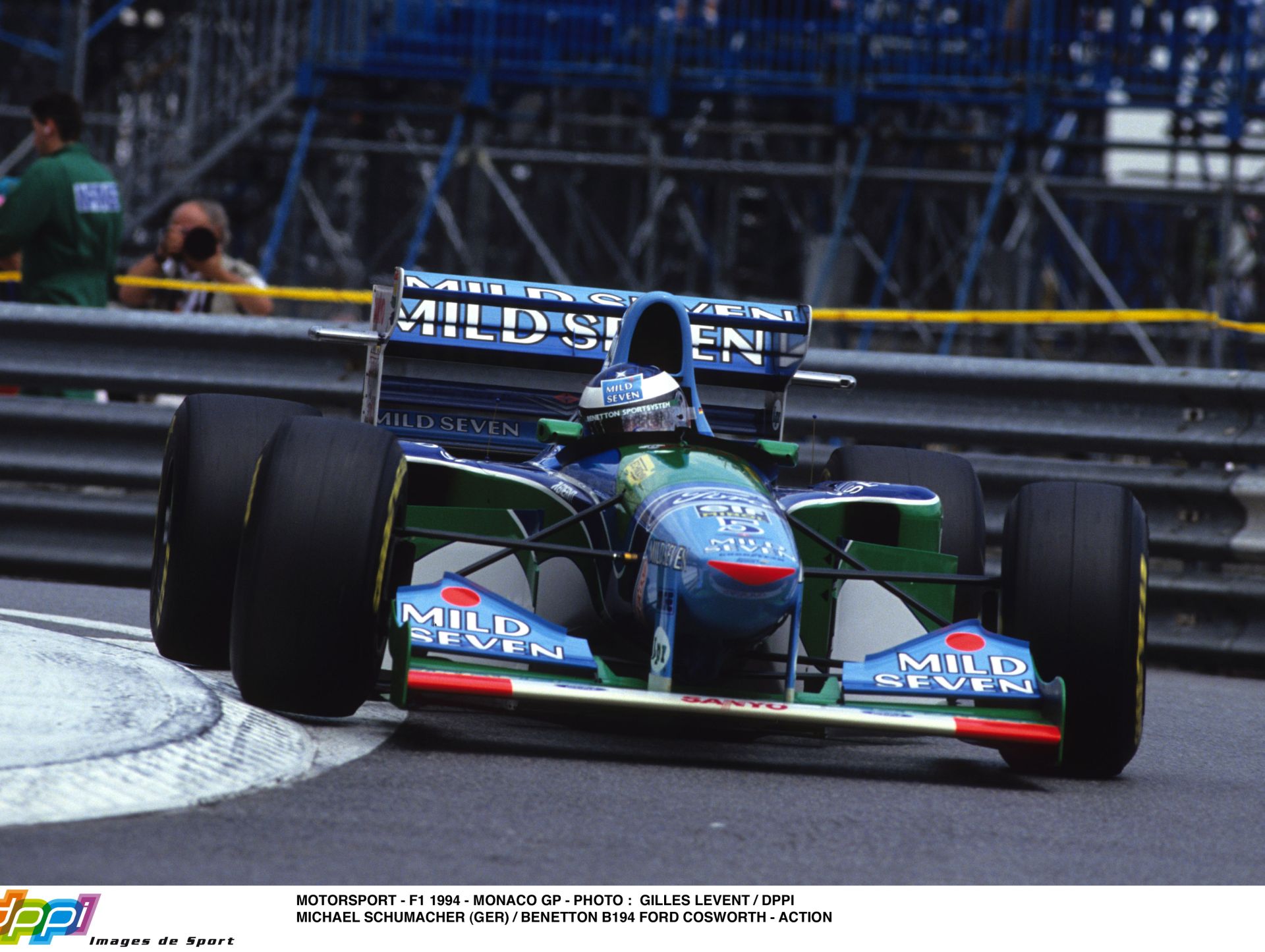 1994. augusztus 28.: Schumachert kizárják, Hill megnyeri a Belga Nagydíjat