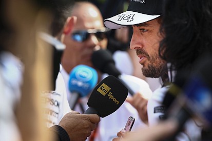 Alonso komoly szenvedésre számít Monzában: iszonyat lassú lehet a McLaren-Honda