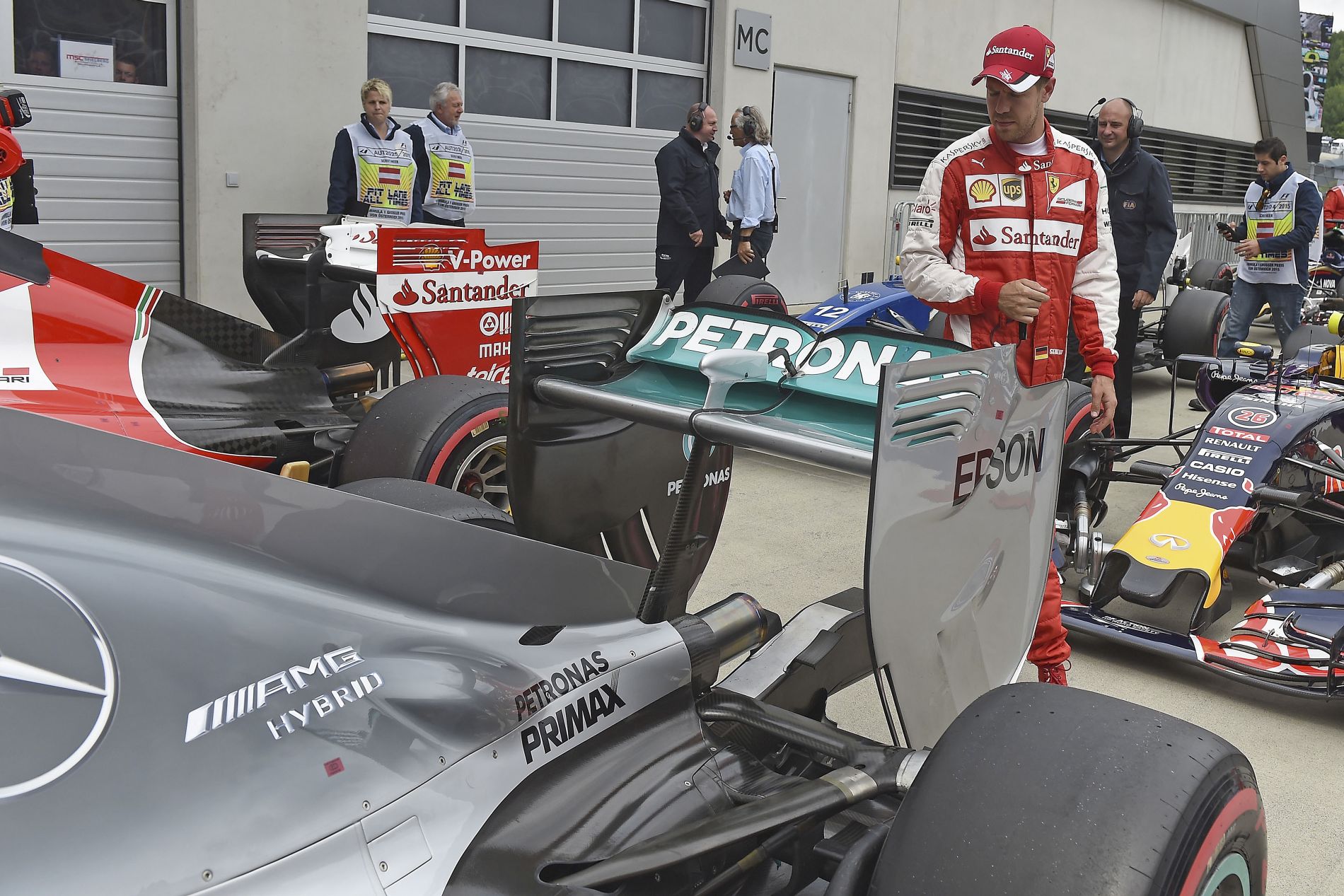 Vettel óvatosan kezelné a mai időeredményeket: minden téren fejlődni kell