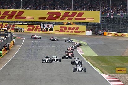 Nem a Williams rajtolt remekül, hanem a Mercedes nagyon rosszul