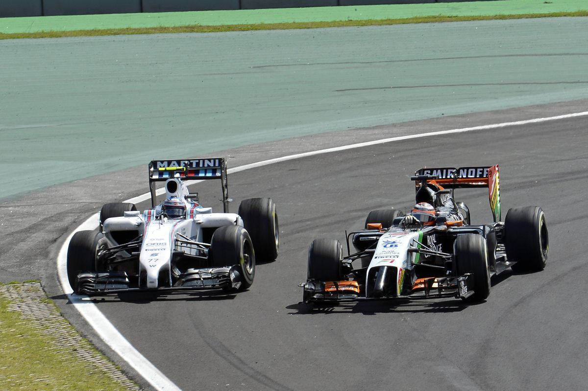 Iszik vagy vezet: veszélybe kerülnek az alkoholreklámok és a velük járó milliók az F1-ben?!