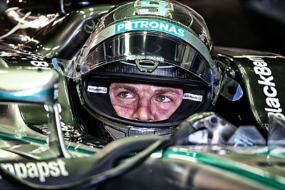 Rosberg nyerte az időmérőt Hamilton és Bottas előtt! Megalázó Mercedes-fölény Suzukában! Alonso 5., Raikkönen csak a 10.
