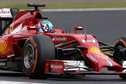Átlagos nap a Ferrarinál: Alonso mindkét edzésen előrébb volt, mint Raikkönen