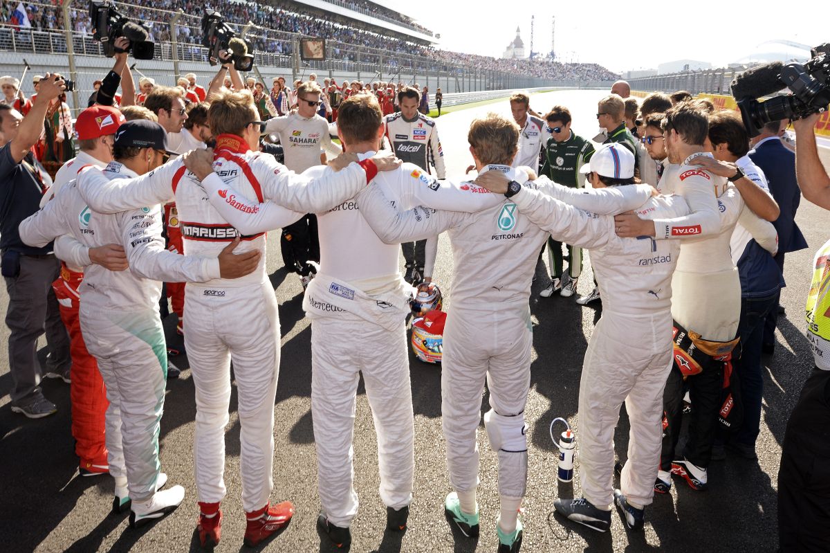Hamilton Bianchi-nak ajánlotta a győzelmet, Grosjean elmorzsolt pár könnycseppet