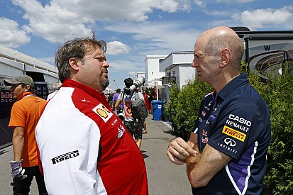 Newey elmozdíthatatlan a Red Bulltól?