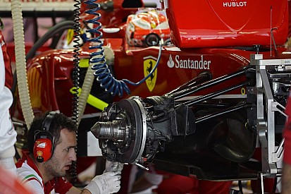 Raikkonen: nem azok tervezik a Ferrarit, akik a lassú autóról pletykálnak