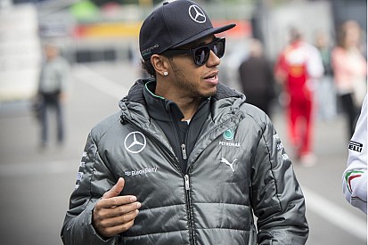 Hamilton: Az utolsó pillanatig küzdeni fogok, nincs még vége!
