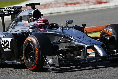 Lőtávolban a McLaren Monzában: Magnussen és Button nagy versenyt futhat vasárnap