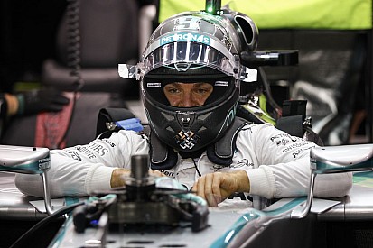 10 ezer eurós alkatrész tette tönkre Rosberg versenyét: ötször ültek be a Mercedesbe előtte
