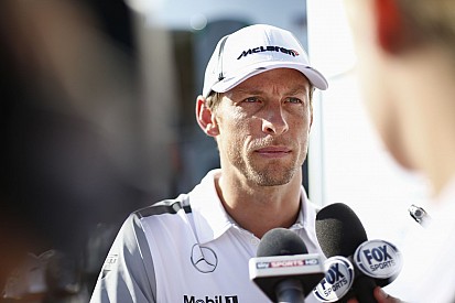 Button már biztosan nem kap hosszú távú szerződést a McLarennél: Kényszermegoldás Wokingban?