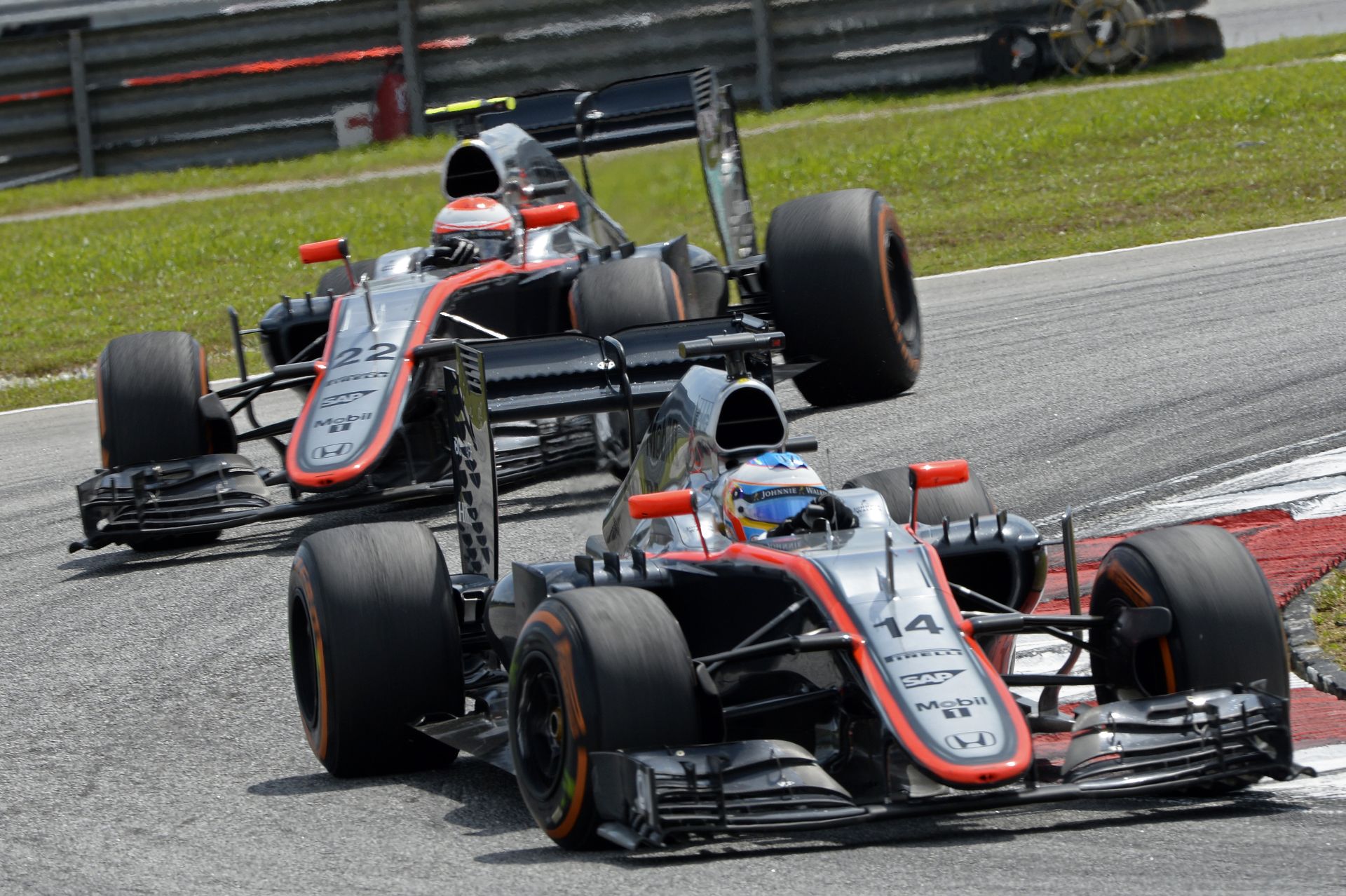 McLaren-Honda? Nem lesznek ők a dobogó közelében sem... Alonso túl öreg az F1-hez? Hülyeség!