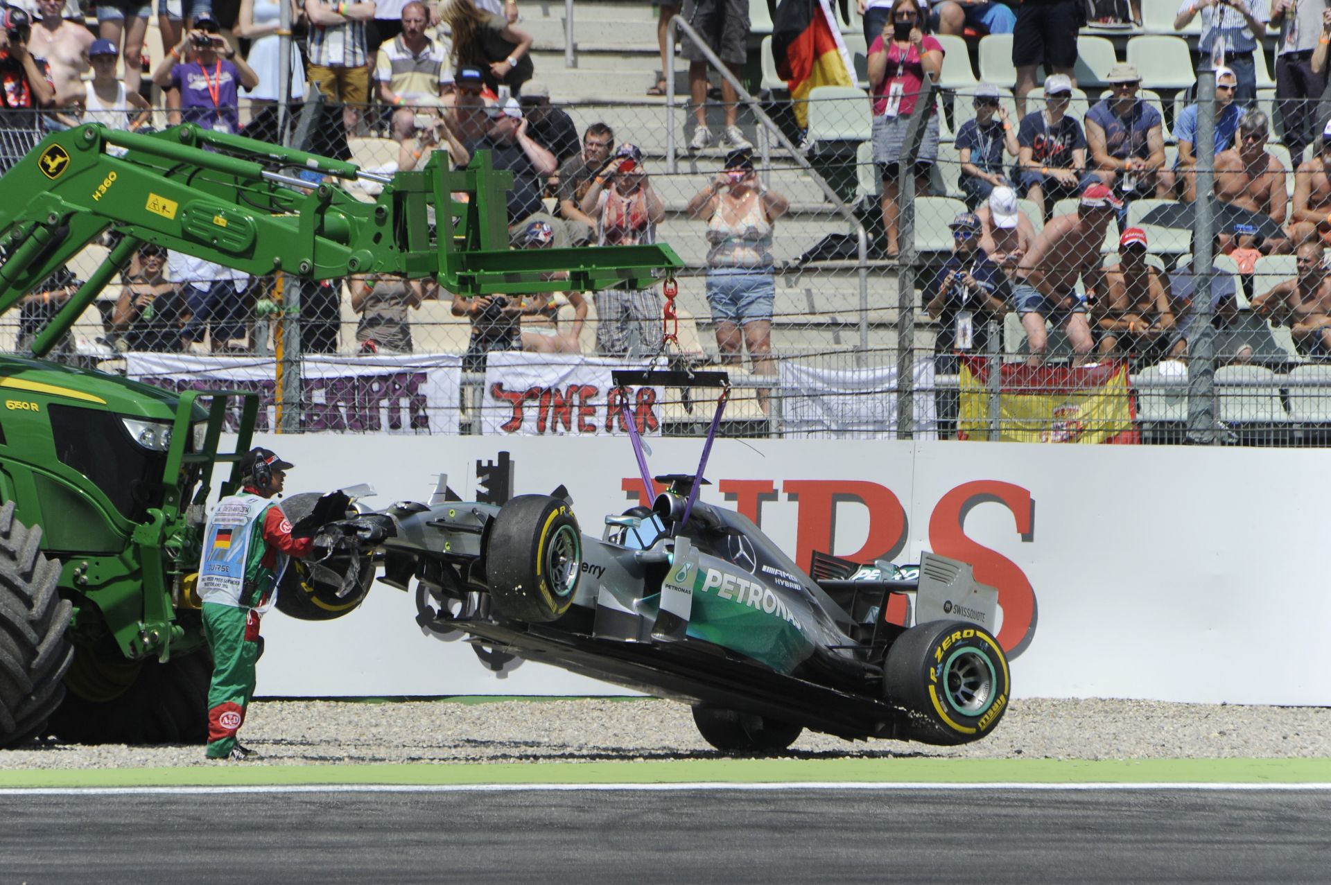 Német Nagydíj 2014: Rosberg mindent vitt, Hamilton a falban, rendkívül gyenge Ferrarik
