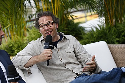 Villeneuve: Kimi végre beszél a rádión!