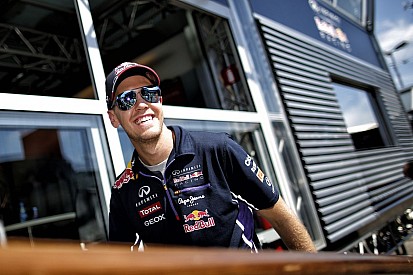 Vettel szerint gagyi a Formula E - a Mercedes az aquaparkban is töltheti a délutánt