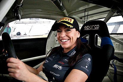 Levezető kör: Bús Edina lehet az első női magyar versenyző a WTCC-ben!