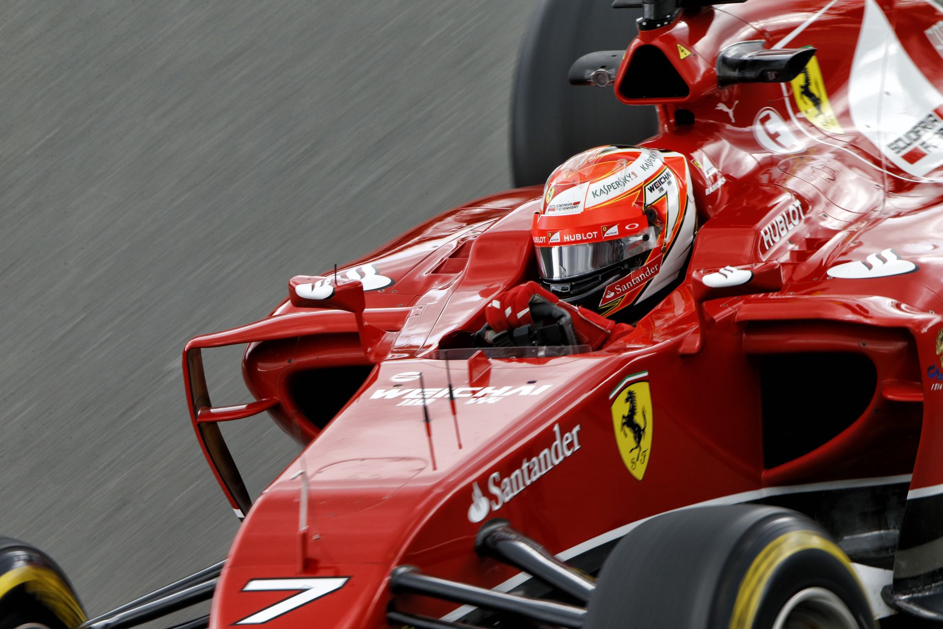 Ismét kirúghatja Raikkönent a Ferrari: Túl gyenge a finn?