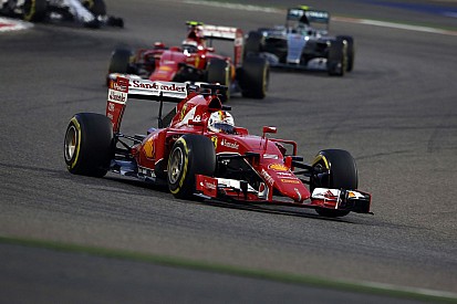 A Ferrari egyelőre nem gondol a bajnok címre, de rendszeresen elverné a Mercedest