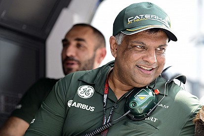 Fernandes kiszáll a Forma-1-ből: Új tulajdonos a Caterham csapatnál