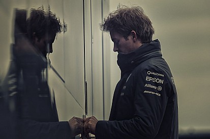 Van, amit csak a való életben lehet gyakorolni: Rosberg a párharcok terén fejlődne