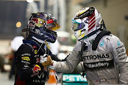 Hamilton: Mit érhet el Vettel a Ferrarival? Határ a csillagos ég!
