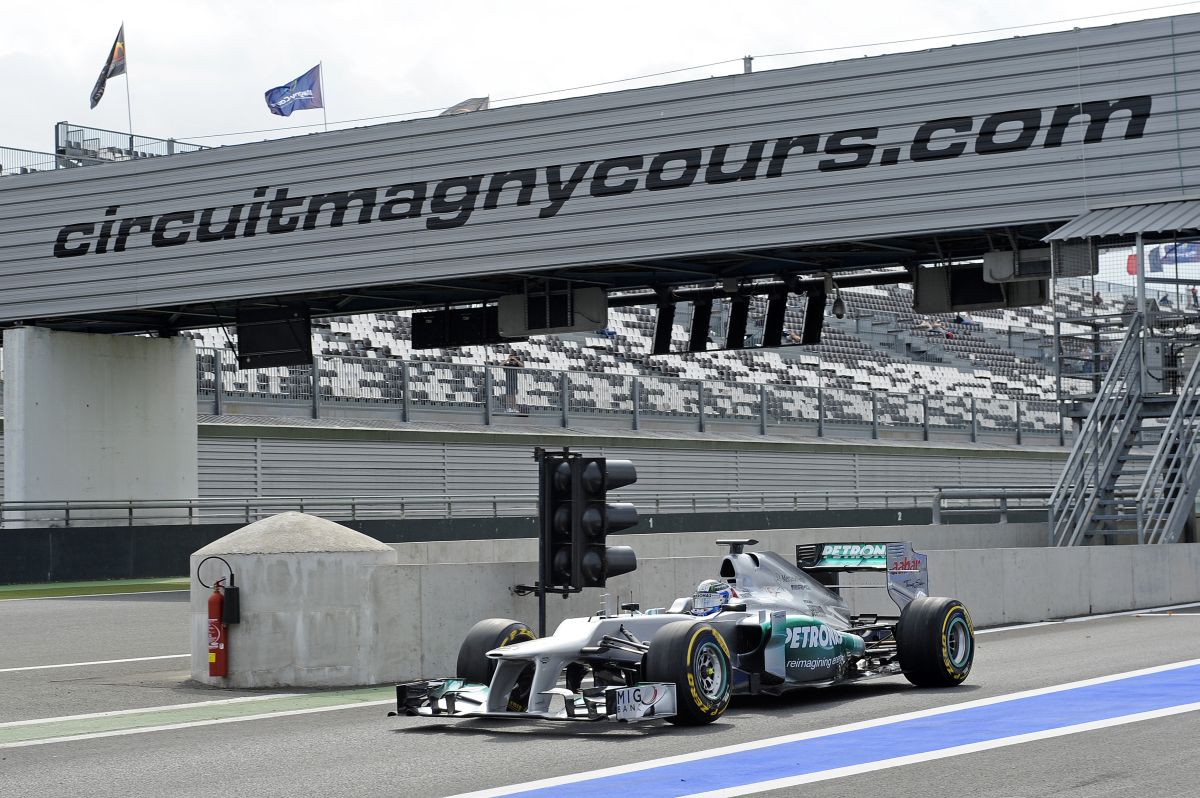 Ecclestone: jövőre nem lesz Francia Nagydíj, de érkezik Baku!