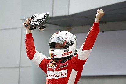 Vettel összecsinálta magát az utolsó körökben: pokolian jó munkát végzett a Ferrari!