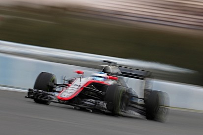 Ilyen hangos a McLaren-Honda: Ez már közelít a Forma-1-es szinthez