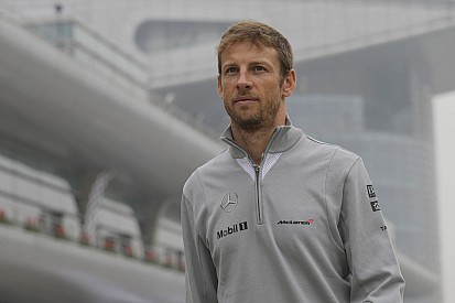 Button Kínában is egy „űrhajó” Mercedest vár