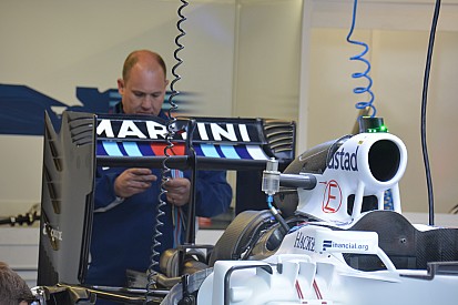 Технический брифинг: заднее крыло Williams FW38