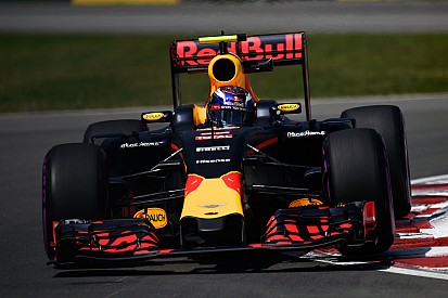 Verstappen tweede in derde training Canada, harde crash voor Magnussen