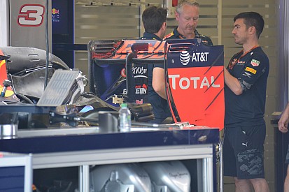 Tech update: Red Bull test twee verschillende achtervleugels in Baku