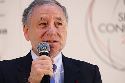 FIA y Pirelli firman acuerdo para campaña de seguridad vial