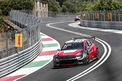 WTCC Vila Real: Citroën nipt sneller dan Honda in MAC3