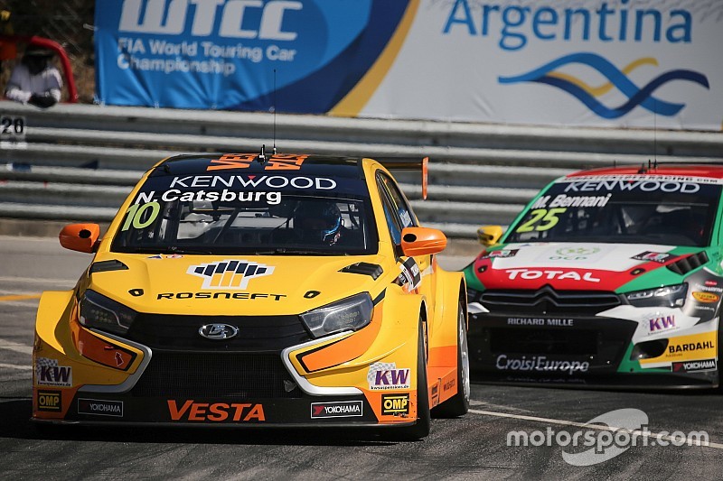 Catsburg naar P3 in WTCC-tussenklassement: