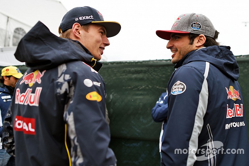 Verstappen over contractverlenging Sainz: “Voel geen druk van Carlos”