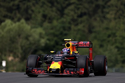Verstappen tevreden: "Niet verwacht zo dicht bij Mercedes te staan"