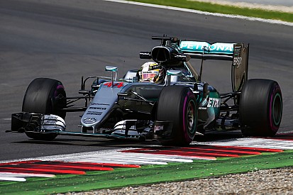 Hamilton in pole al GP d'Austria, male le Ferrari: Vettel finisce nono!