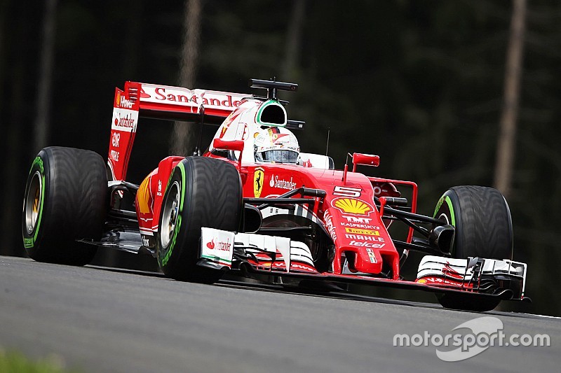 Ray-Ban diventa un nuovo sponsor della Ferrari