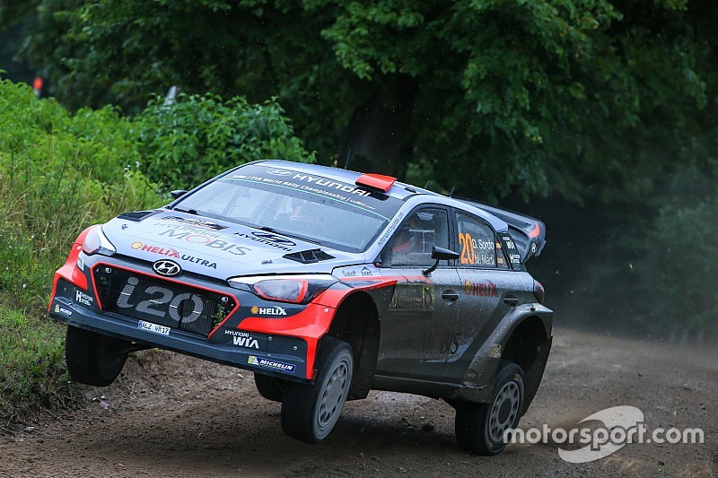 Dani Sordo, hospitalizado tras sufrir un accidente en Finlandia