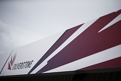 Tien teams beginnen aan tweedaagse testsessie op Silverstone