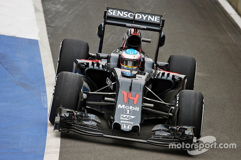 シルバーストンF1テスト初日午前:アロンソが2番手に1.5秒差で首位